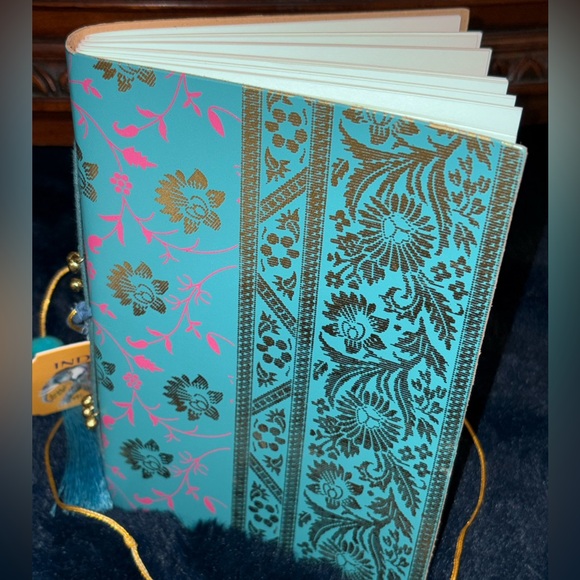 NWT- Green and Gold Floral Journal with gold beads and tassel💙 - Picture 7 of 10